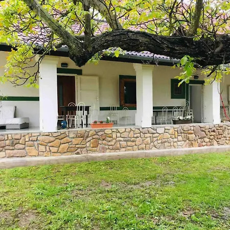 Aligvar Vendeghaz Holiday home